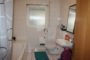 Großzügig und gemütlich - Wohnung mit Garten in KA-Grötzingen - Bad mit Wanne und Dusche