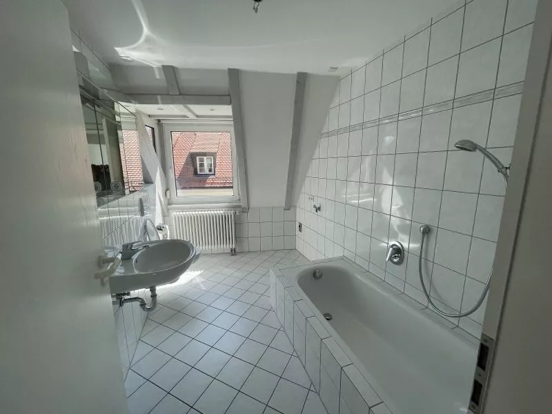 Durlacher Altstadt - Maisonette-Wohnung der Extraklasse - Bad unten