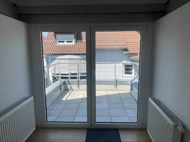 Durlacher Altstadt - Maisonette-Wohnung der Extraklasse - Balkon neben dem Schlafzimmer
