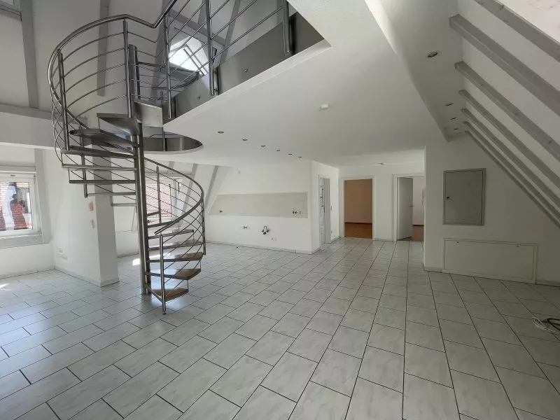 Durlacher Altstadt - Maisonette-Wohnung der Extraklasse - Blick Wohnzimmer