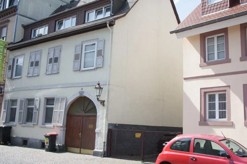 Bauen Sie Ihr neues Haus in der Durlachr Alstadt - provisionsfrei für Käufer - BILD